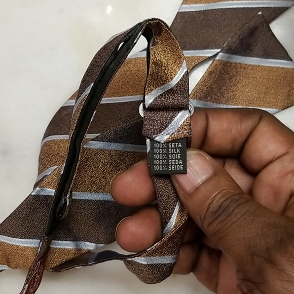 Bowtie (PENGUIN) - Picture 2 of 2